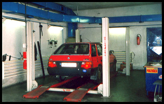 FOTO - AUTOKLEMP�RNA